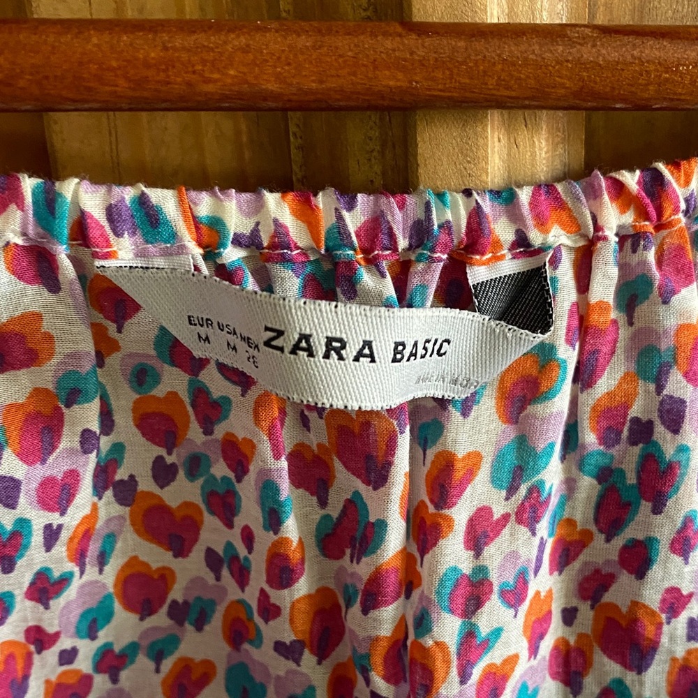 Zara Multicolor Heart Pattern Top - Picture 2 of 16